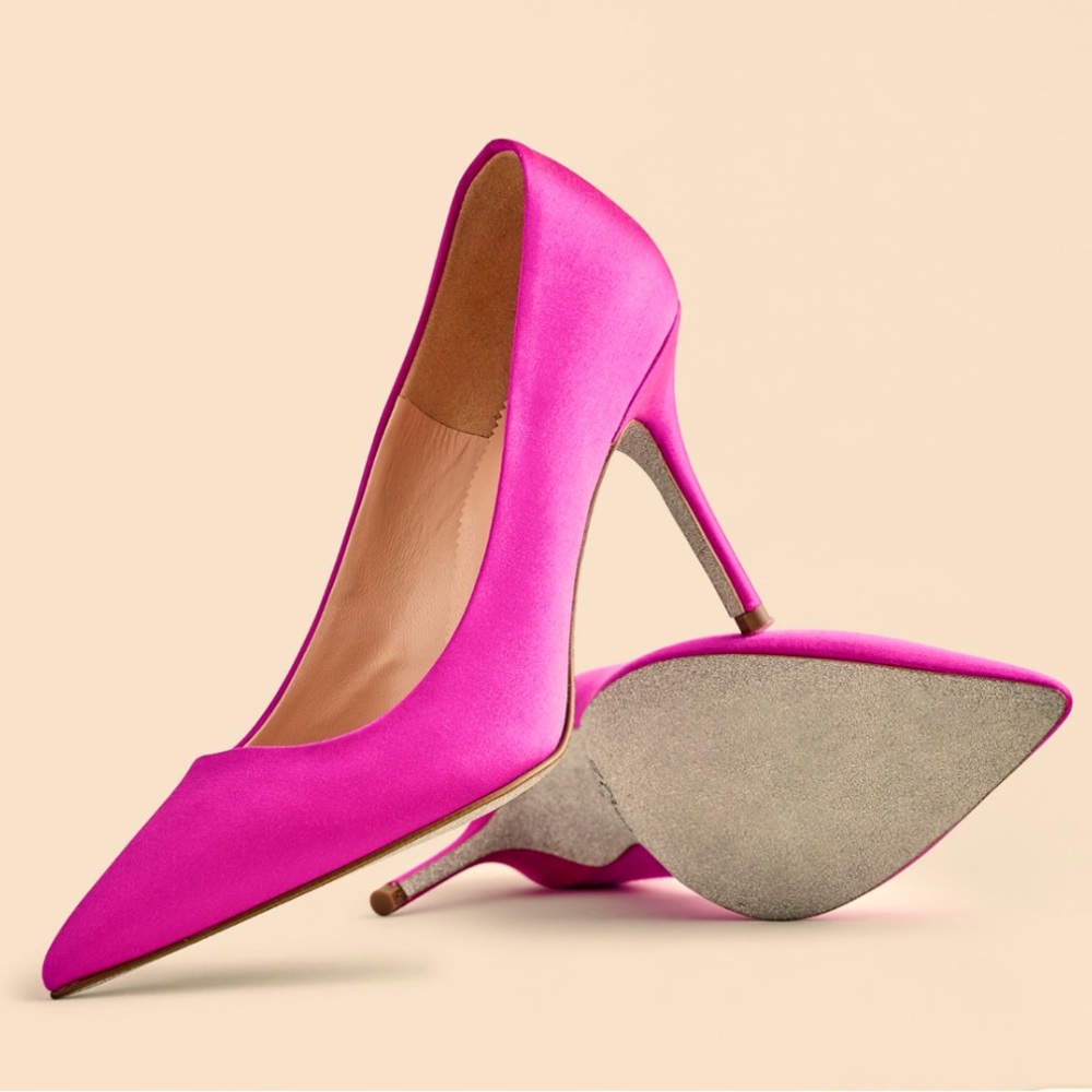 NWT Elsie Satin Leather Lined Heel Pump Silver Glitter Sole Size 7 Italian Made